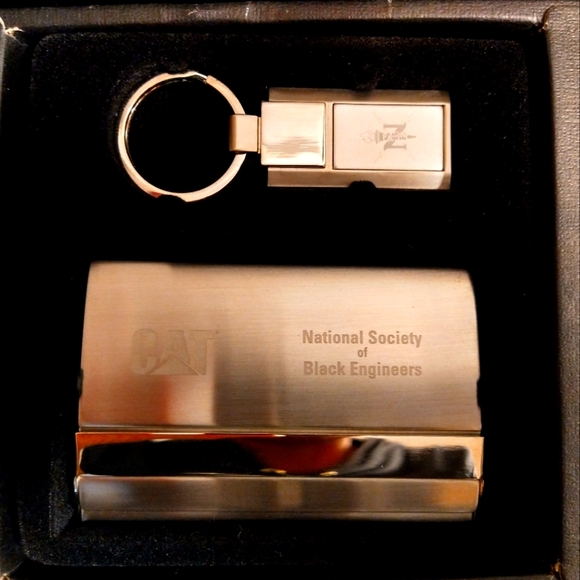 "CAT" NSBE SERIES EXECUTIVE SILVERTONE METAL CARD HOLDER & KEY FOB SET (NWOT) - Picture 2 of 11